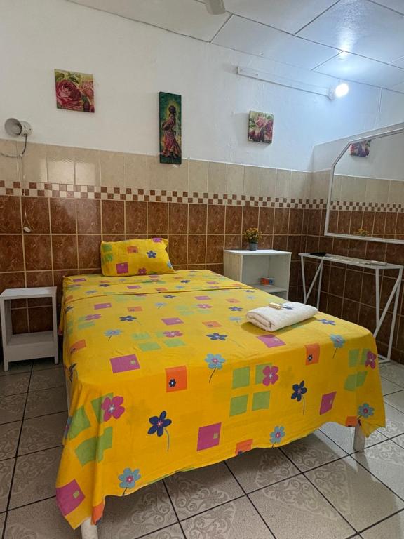 Habitación céntrica AC,TV 2p - 3