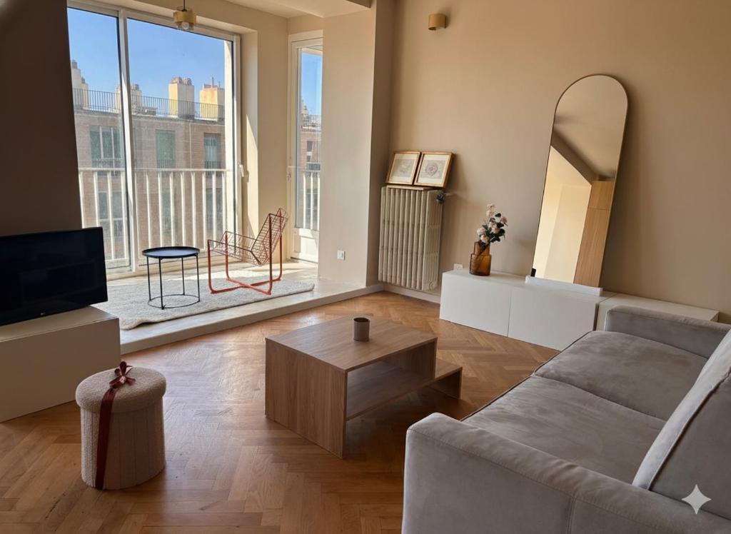 Appartement 80m2 Terrasse Vue Bonne Mère centre Vieux-Port - option parking - 3
