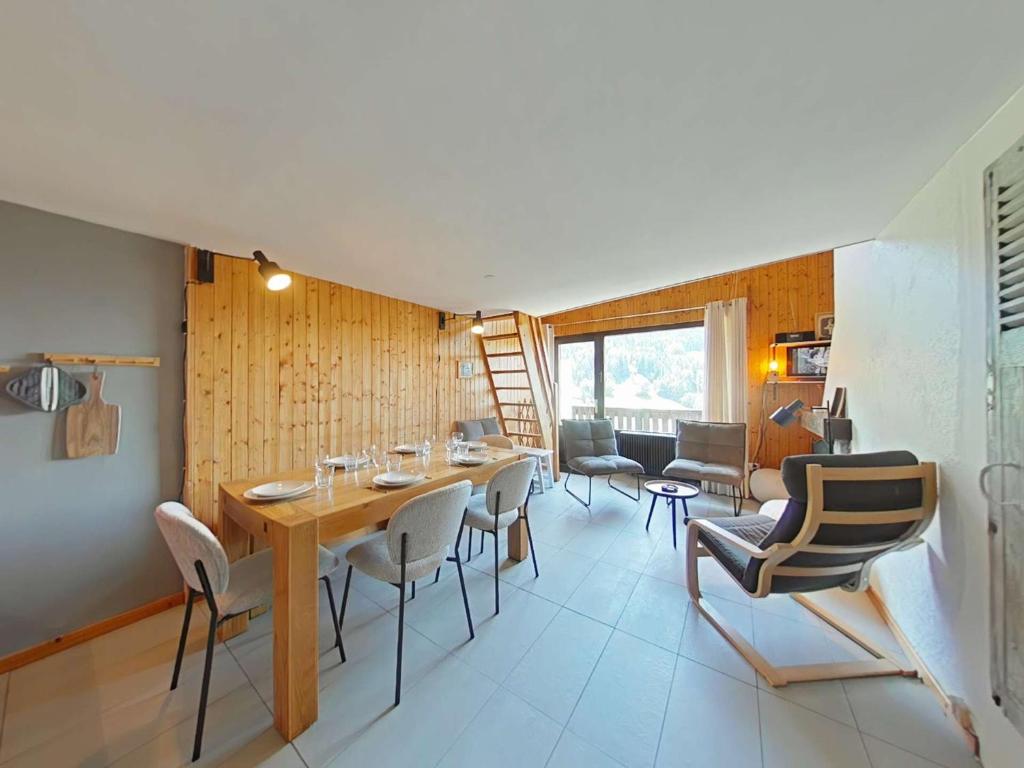 Appartement cosy avec cheminée et balcon, 6 couchages, Le Grand-Bornand - FR-1-241-63 - 1