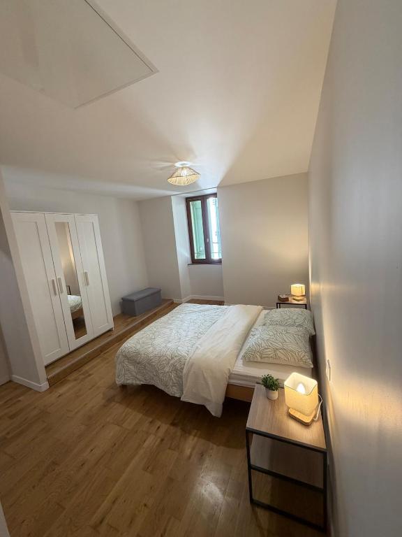 Charming 2-Bedroom House in Millau City Center - 3