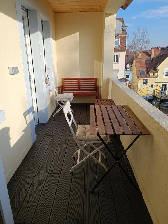 3-room apartment with balcony 10 minutes from the center - 3