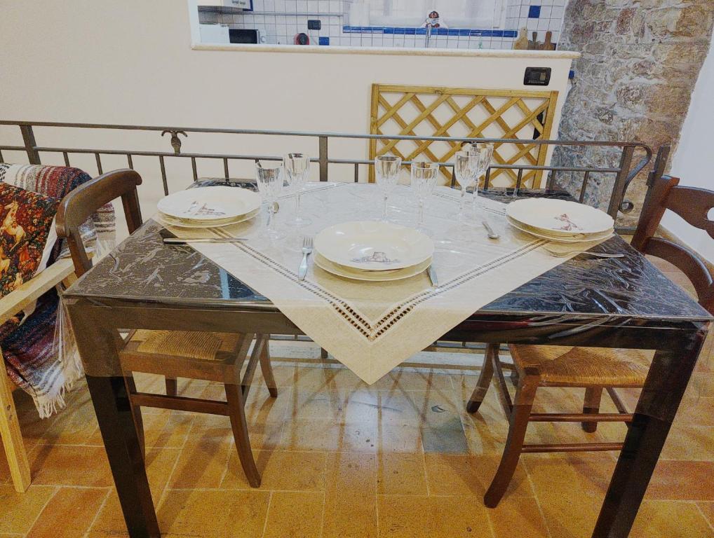 La Suite di Santa Chiara by MyAssisiSuite - Dormi in una Casa del '400 - 125 mq, RARO PIANO TERRA - 3 Veri Letti Matrimoniali, Zero Divani Letto - LIVE CHECK-IN, No Key Box, 3 Real Beds, Jacuzzi - Mówimy po polsku - 4