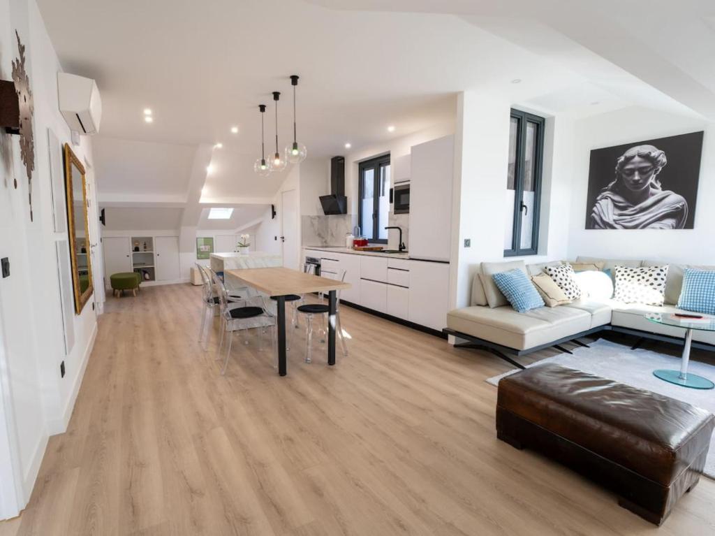 Monte Carlo Monaco Border - luxury, modern, cozy with home feelings and See View - 4