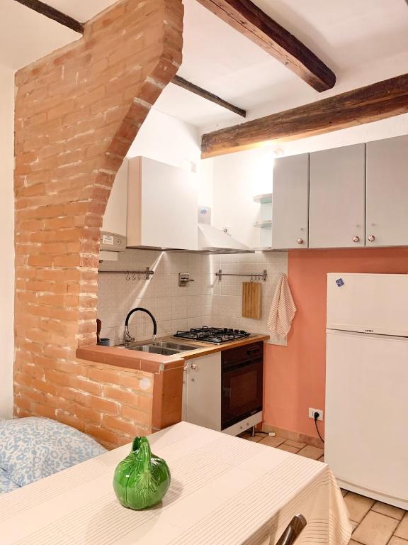 The Brick Wall - Bologna Center Residence - 5