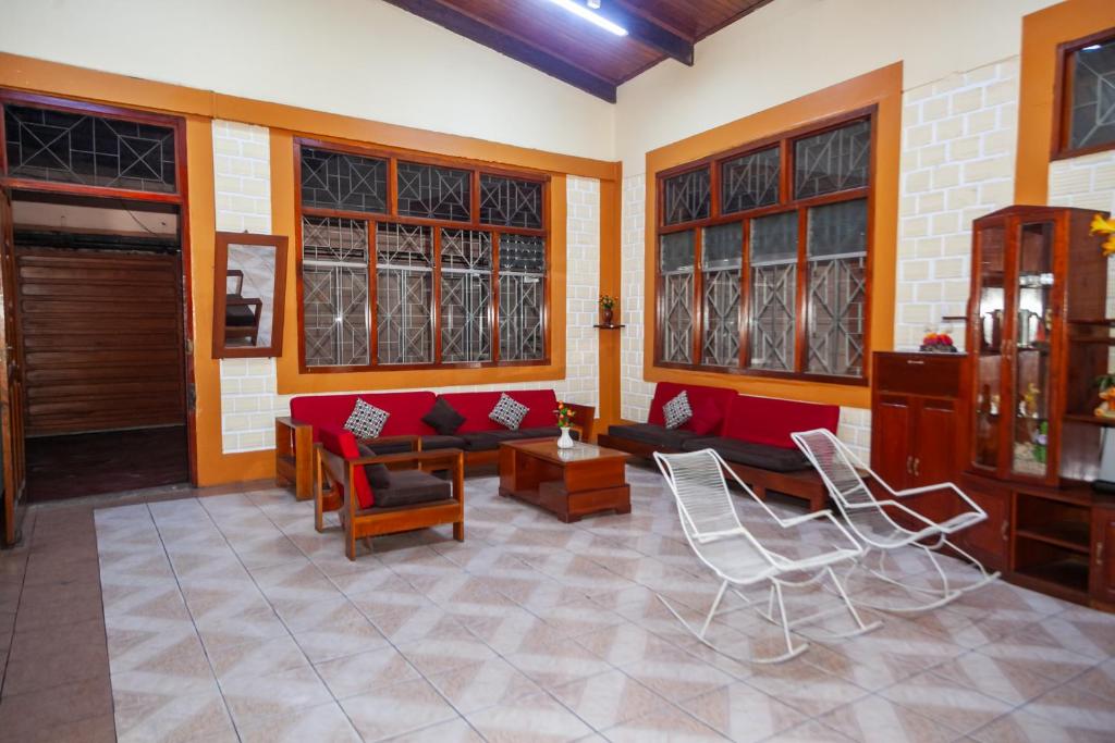 Linda Casona con piscina AC wifi mall para 12 personas - 5