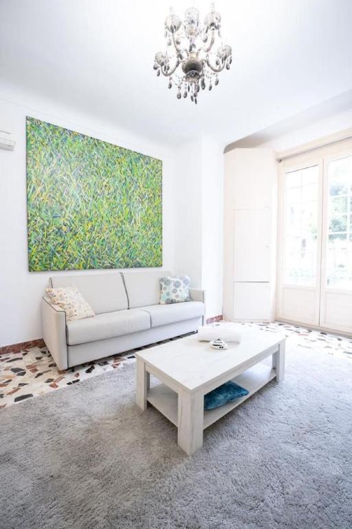 Monte Carlo Monaco border, hypercenter, familly friendly - monthly rent - 2