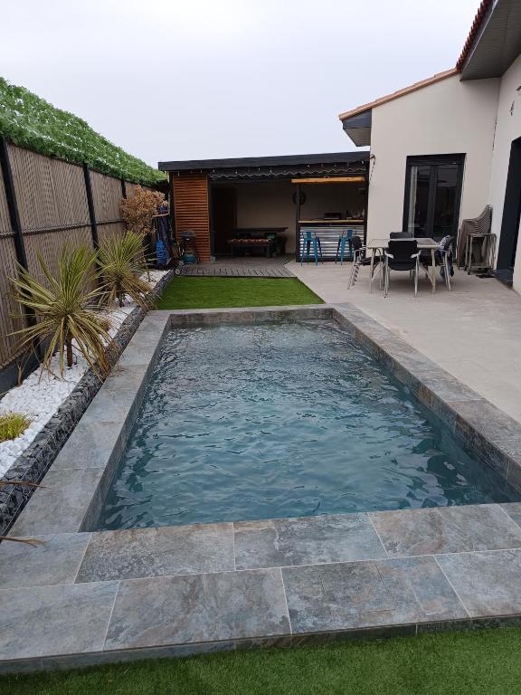 Villa climatisée avec piscine pour de superbes vacances au soleil ! - 3