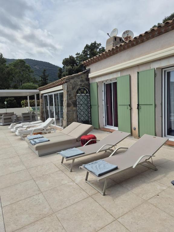 Maison piscine vue mer 4 chambres - 7 min plage - 3