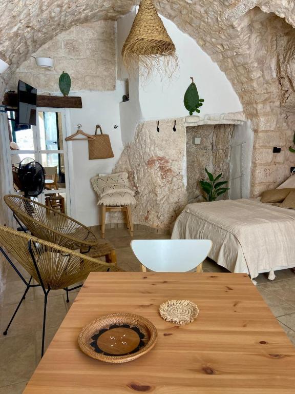 Lamar Studio Ostuni - A charming medieval grotta - 5