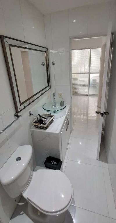 Modern Apartment, 5 Min airport, 10 Min Old Town - 5