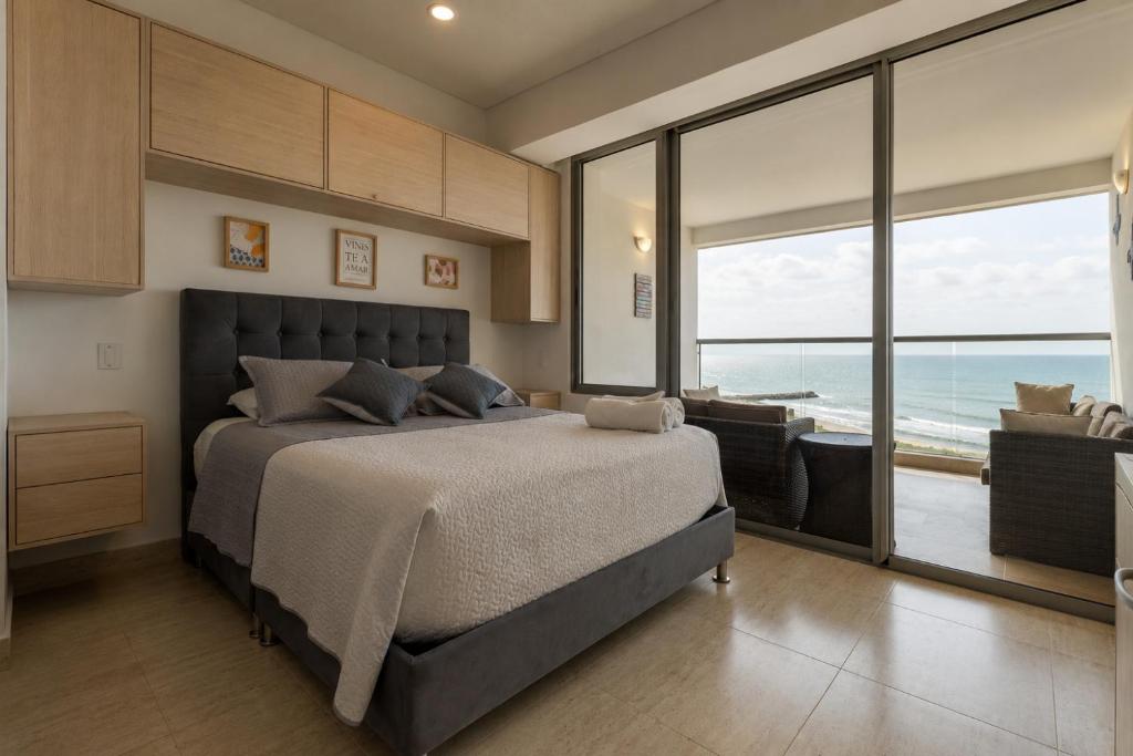 Skyline Beach Haven - 2