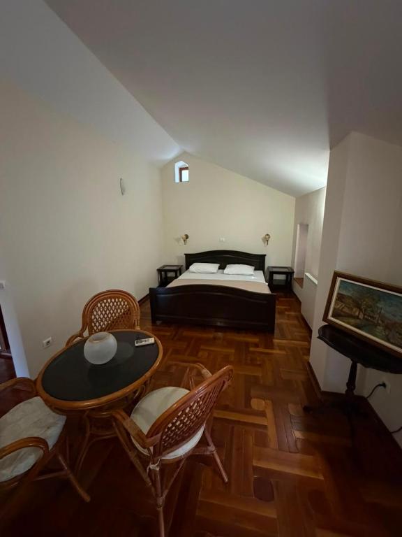 Bruno Old Town Apartment - 3