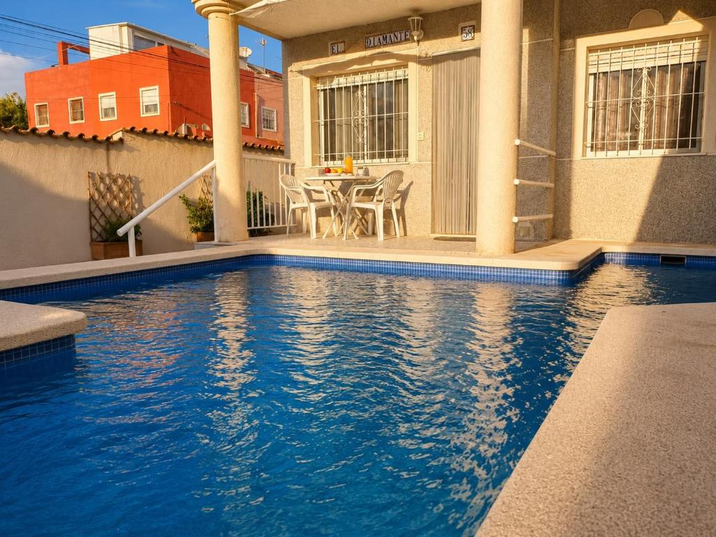 Pool Bungalow Ness - 1
