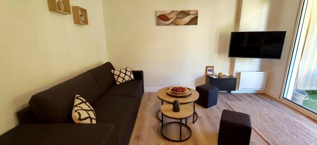 T2 150m from the beach - 4