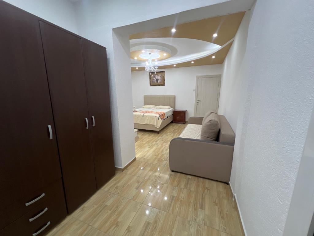 Royal View Apartments - 1