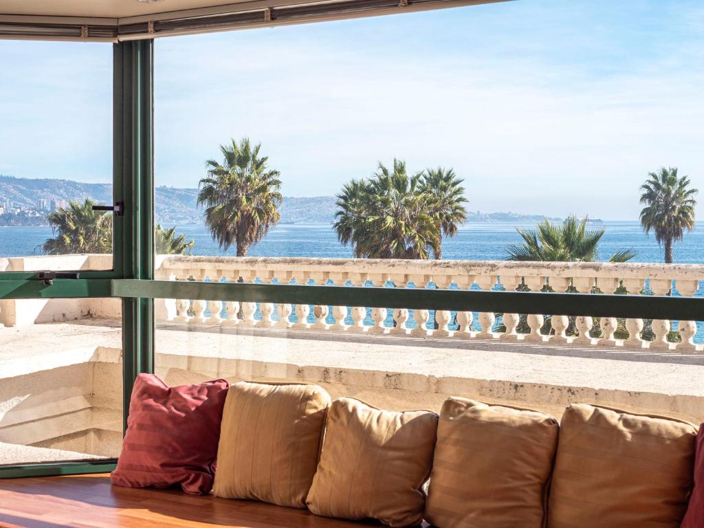 Departamento Coraceros 1ra Línea al Mar - 4