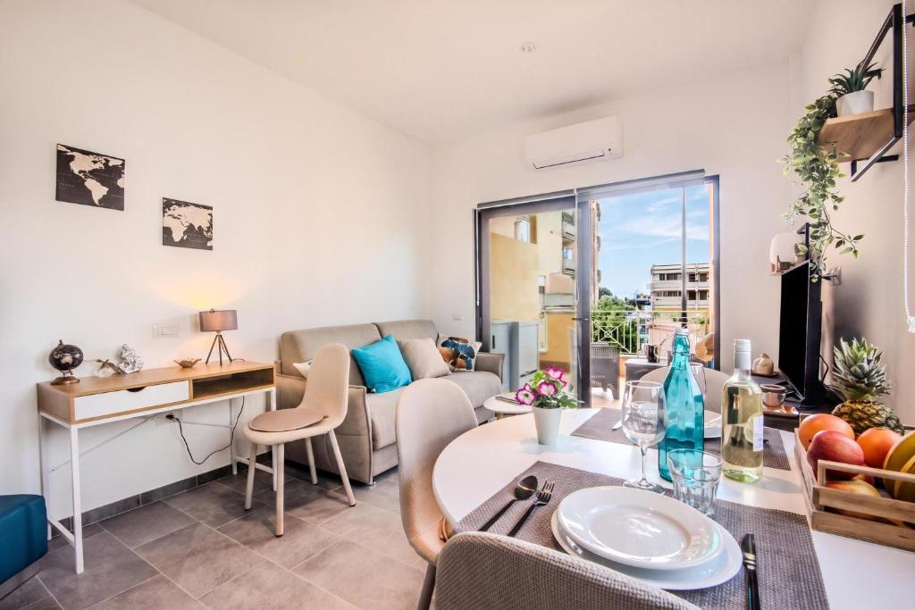 Always Traveling Near The City Center - Happy Rentals - 3