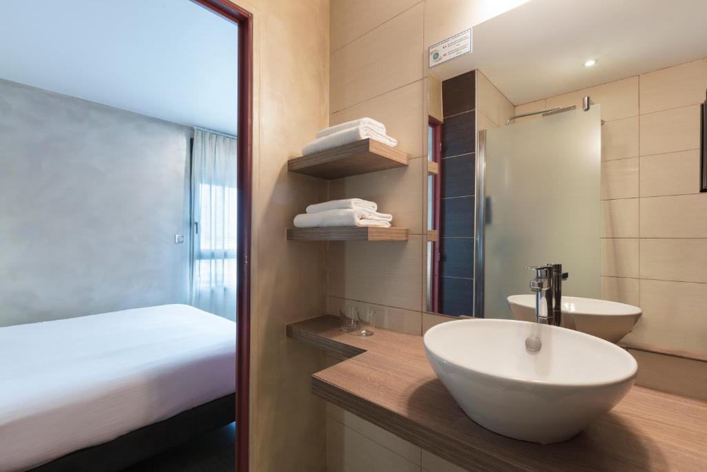 Sure Hotel by Best Western Reims Nord - 2