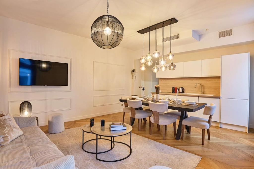 Superb Apartment - 3