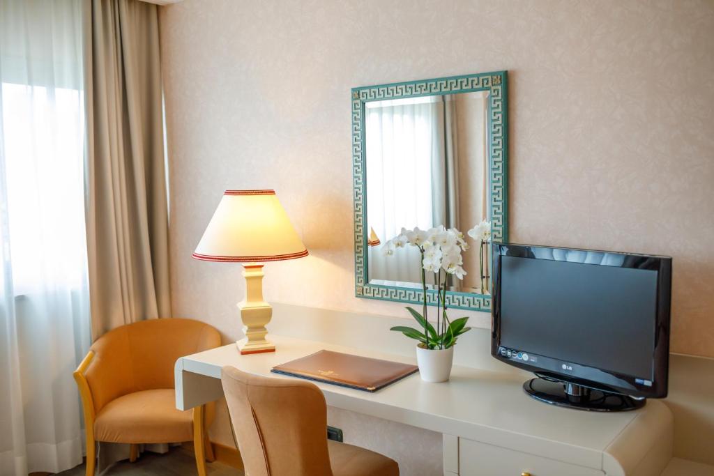 Perugia Plaza Hotel - 2