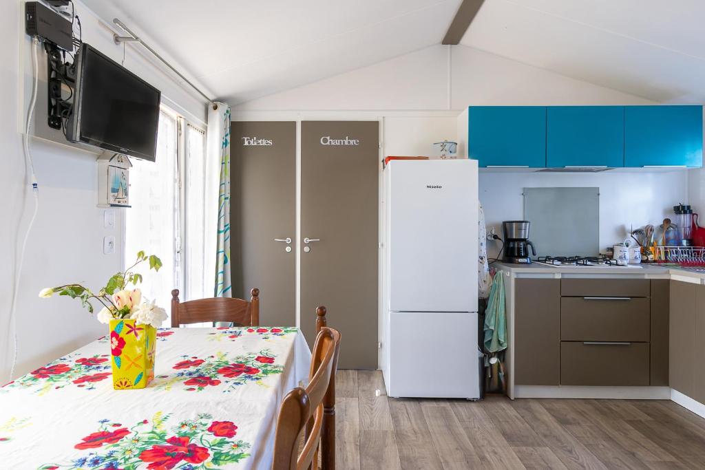 Mobil home 6 personnes 3kms plage - 4