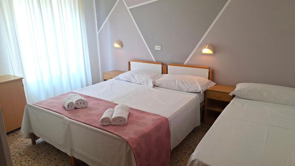 Hotel Astoria - 1