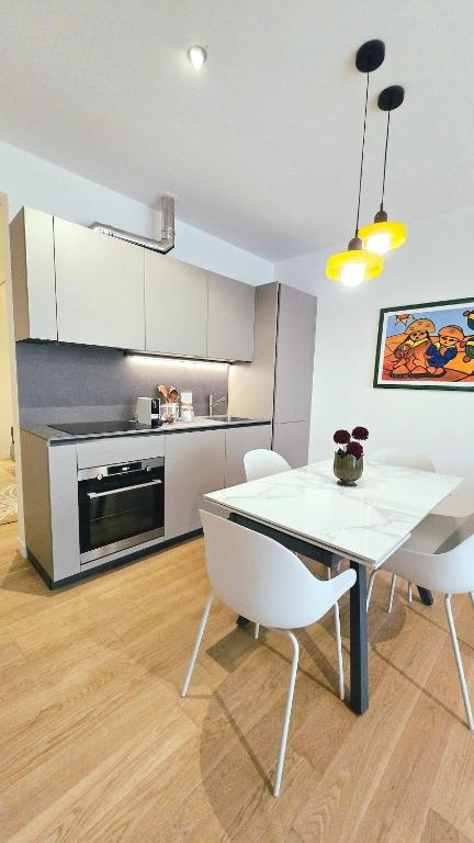 Boutique Loft by Colosseum AC - 5