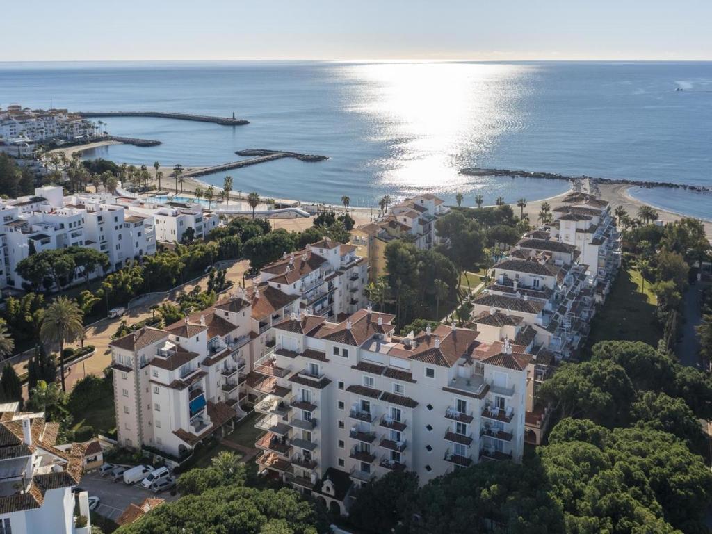 2 bdr Andalucía del Mar 8 b02 - 3