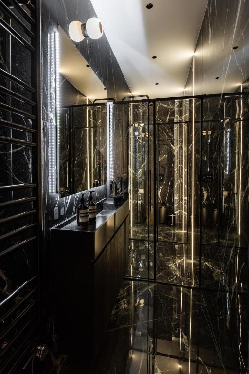 Luxurious Suite - 2