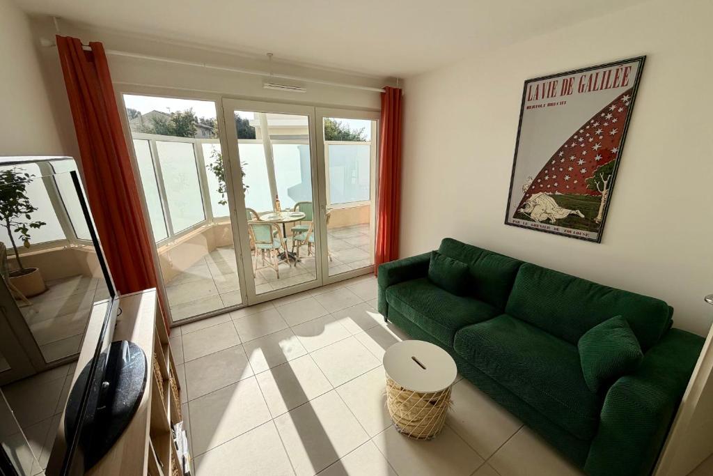 New apartment with terrace and private parking and pool - 2