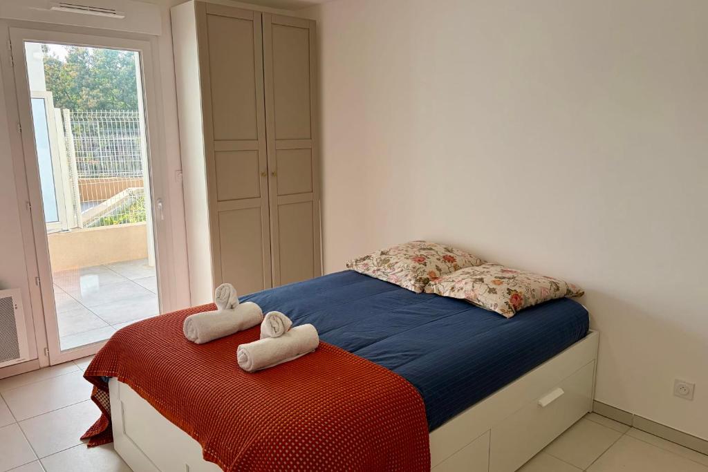 New apartment with terrace and private parking and pool - 3