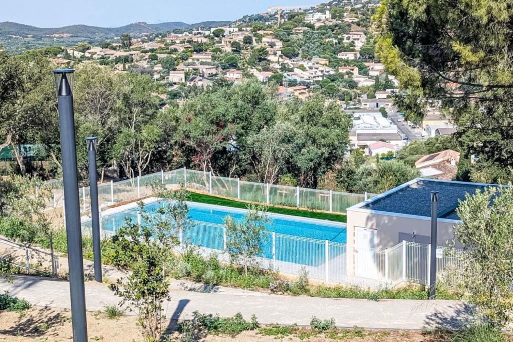 New apartment with terrace and private parking and pool - 4