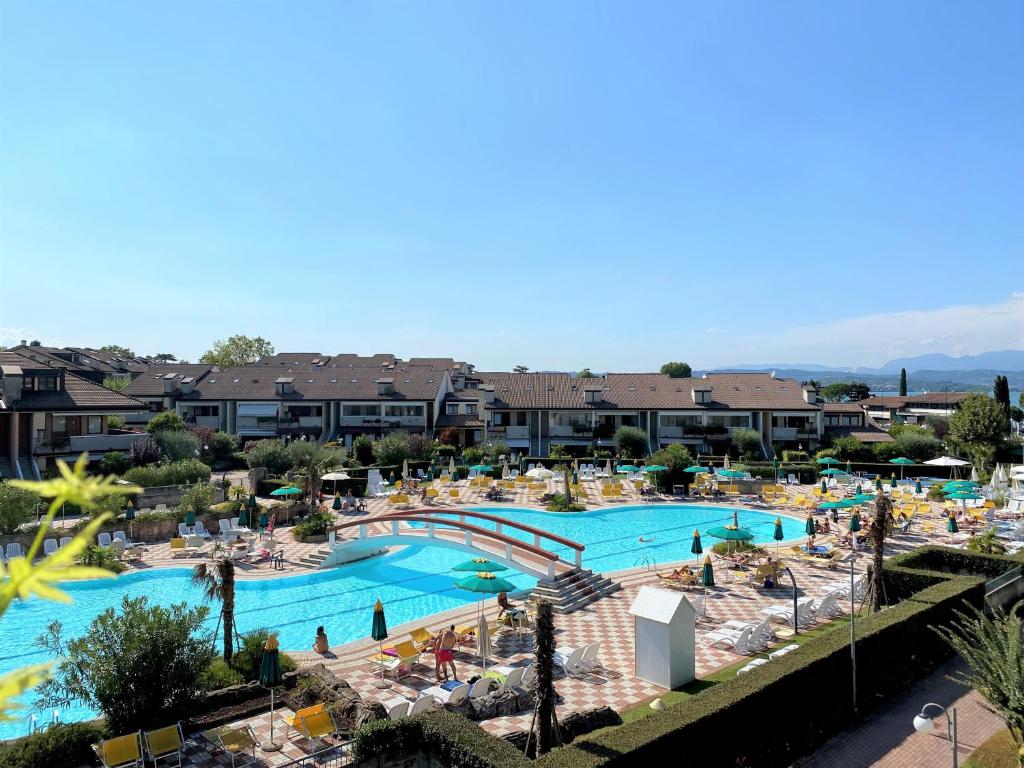 3BR Lago Garda 100m Pool Green Residence - 1