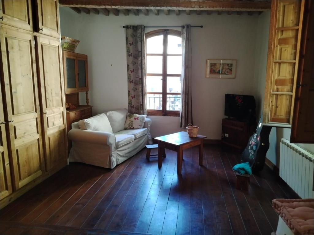 Appartement central avec vue sur la collégiale - 1