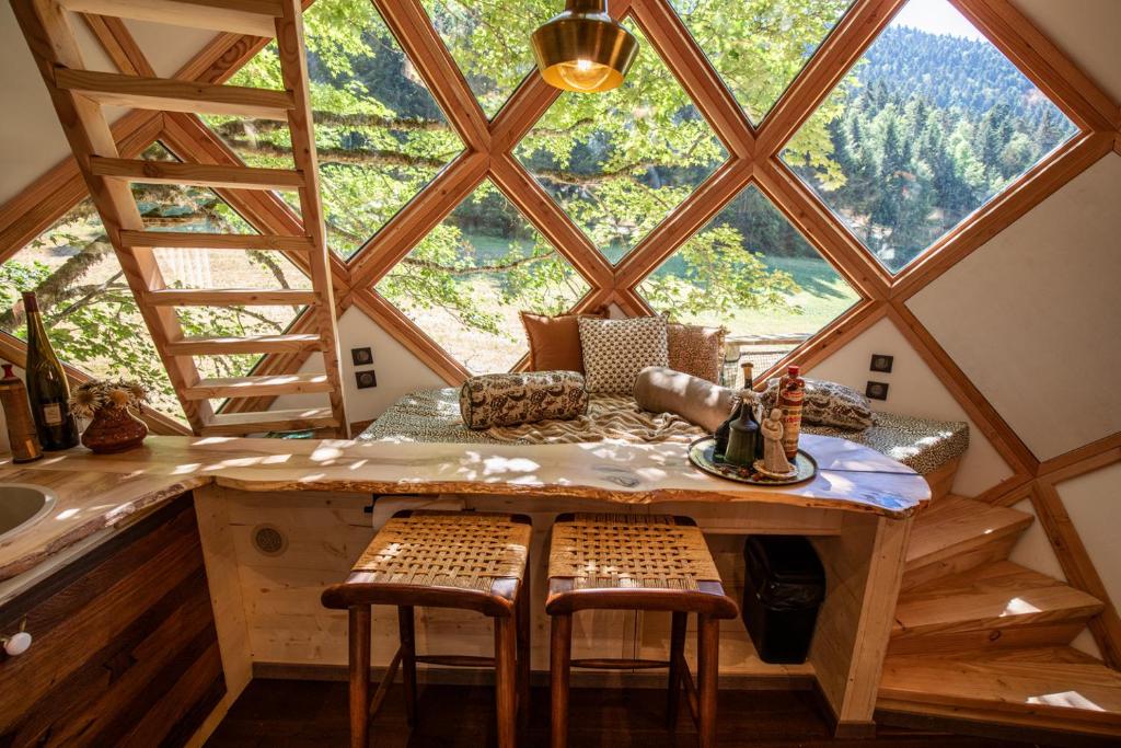La Pomme de Pin Perchée, cabane romantique pour 2 - 4