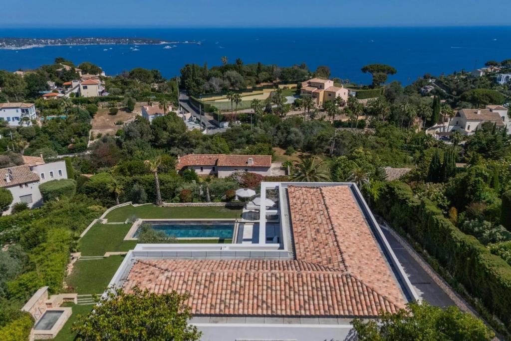 REF 2199 - Super Cannes - Luxueuse villa vue mer à louer - 3