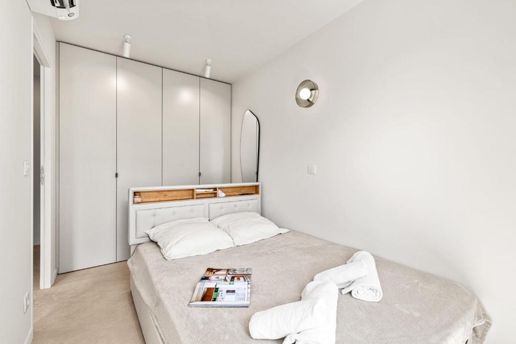 CARABACEL - One room Suite AC and Balcony - 4