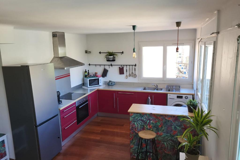 Bright apartment in Toulon - 1