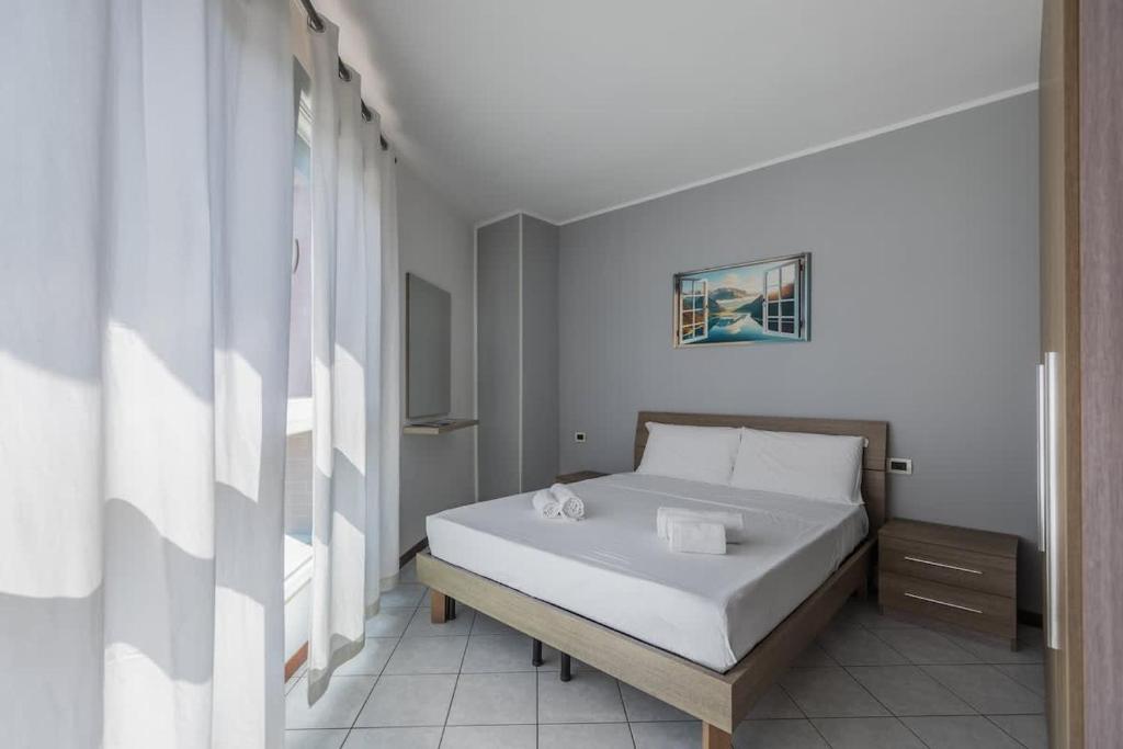 Lumina - Sunny Como Flat with Balcony - 1