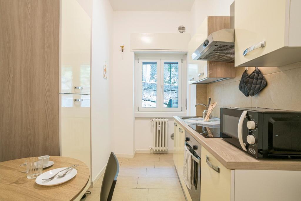 GuestHost - Lovely & Comfy Apartments in Como - 4