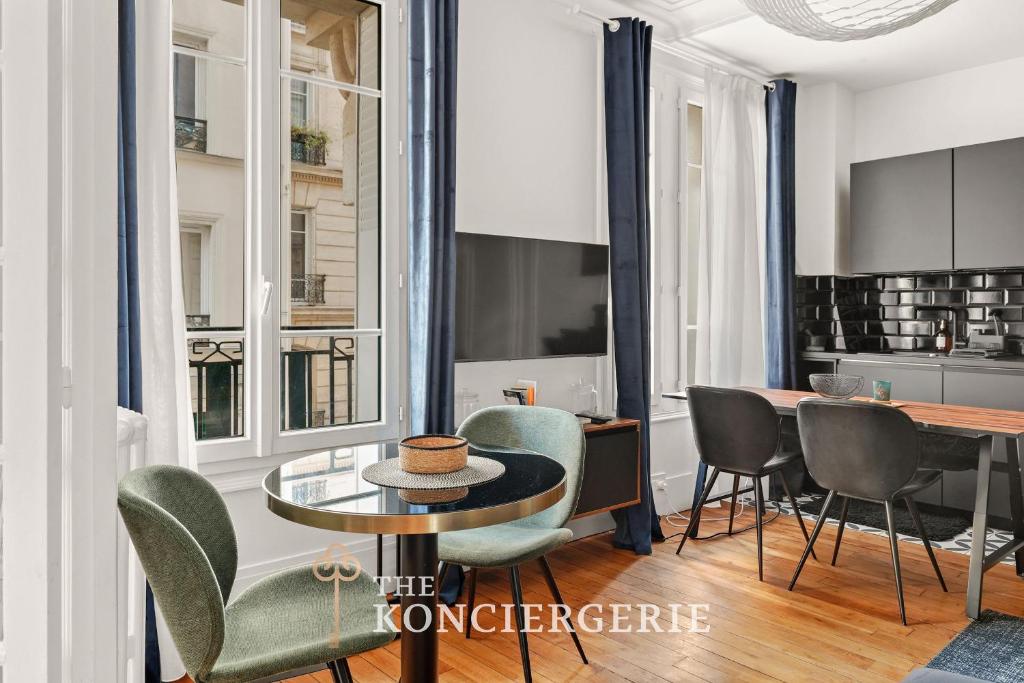 Elegance et Charme proche de la Mairie du 17e - 3