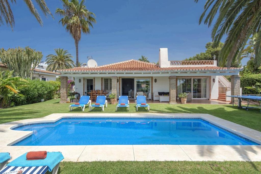 Villa Oasis Beach by Villa Plus - 4