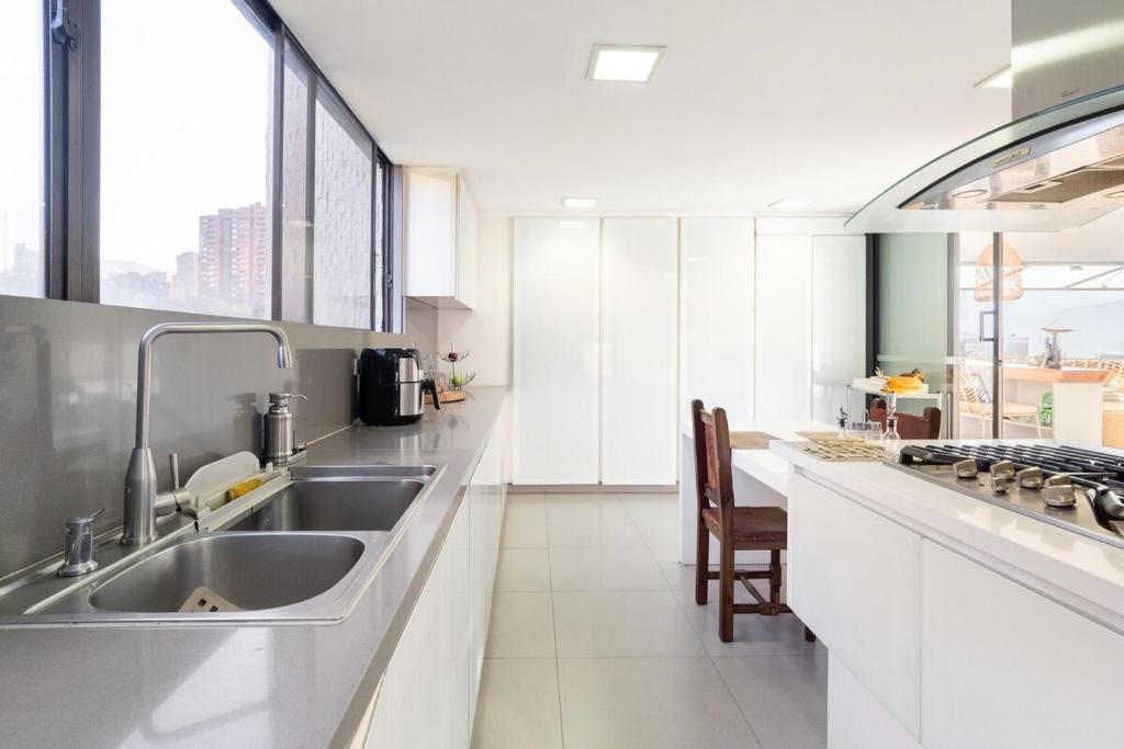 El Poblados 5 Bedroom Lux Duplex Vacation Rental - 3