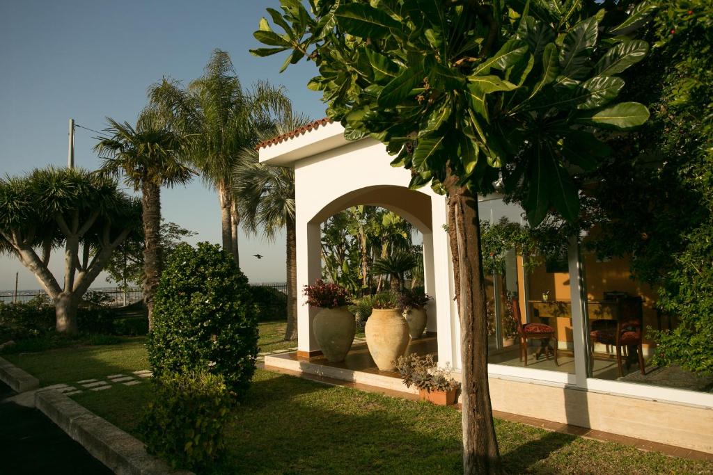 Temenos Villa by Ortigiaapartments - 3