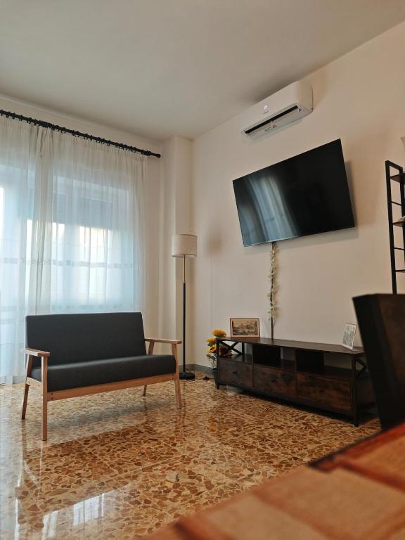 Rome Cozy Central Home with Tax included - 1