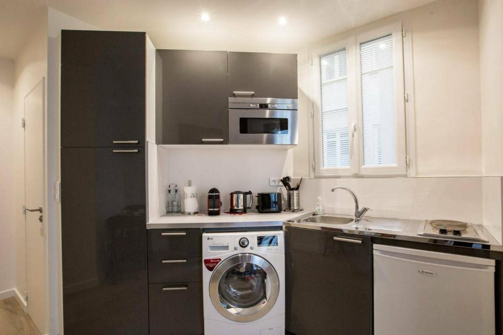 Modern arty flat close to Saint-Germain des Près - 2
