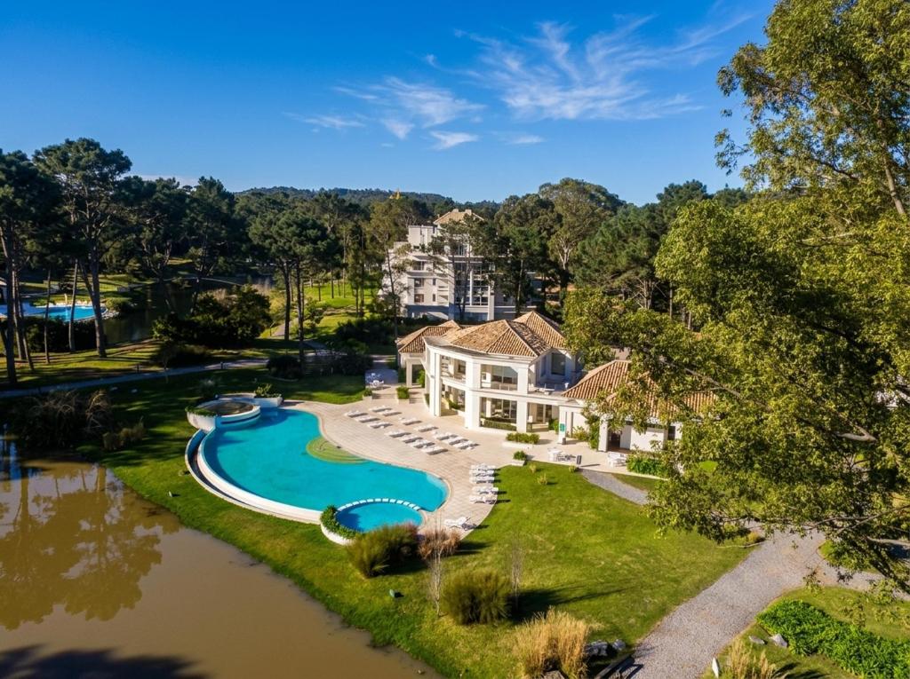 Green Park - Punta del Este - Complejo privado con 8 piletas - 1
