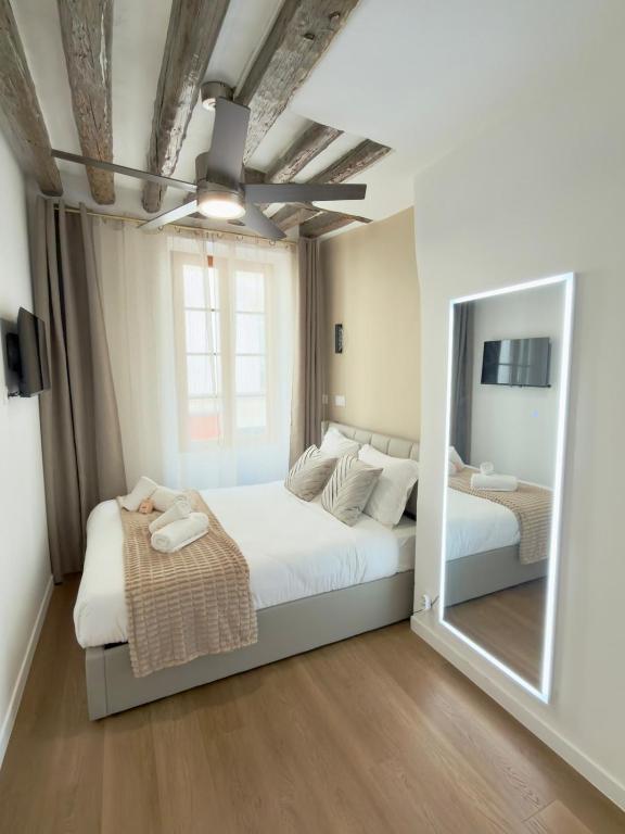 Luxury Stay I Designer Duplex near Bastille - 4