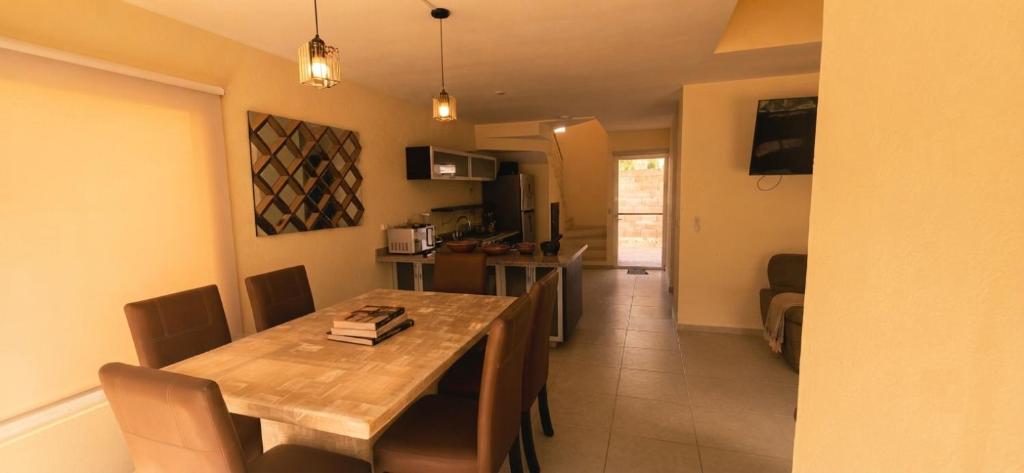3-Bedroom Villa in Acapulco Diamante - 2