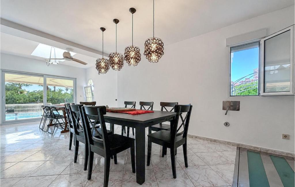 Cozy Home In Cartagena With Private Swimming Pool, Can Be Inside Or Outside - 5